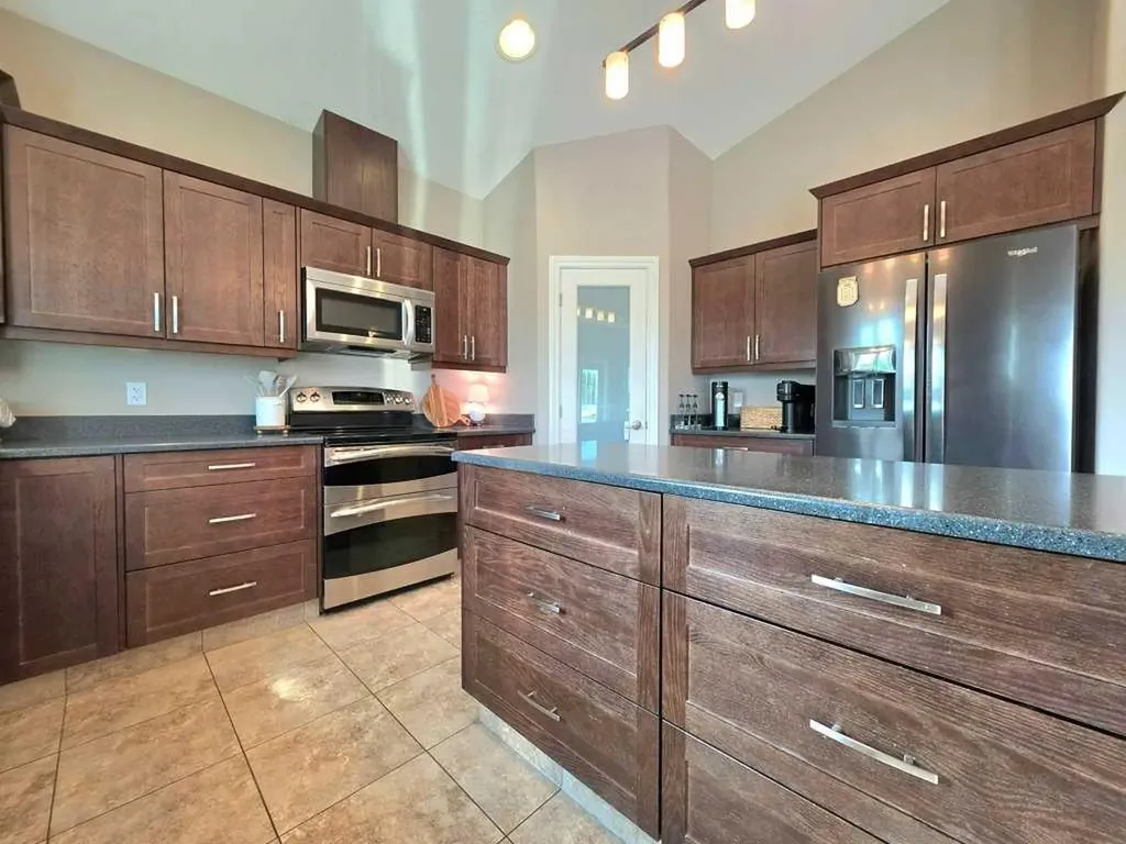 409 13 Street SE Slave Lake AB T0G 2A3