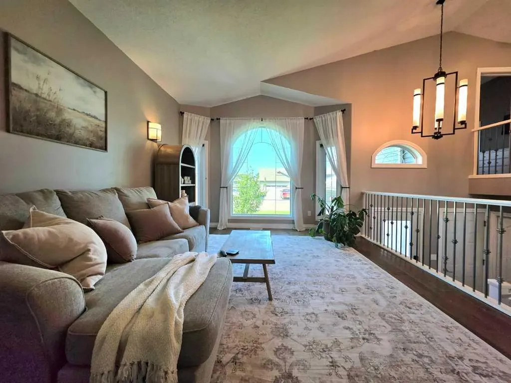 409 13 Street SE Slave Lake AB T0G 2A3