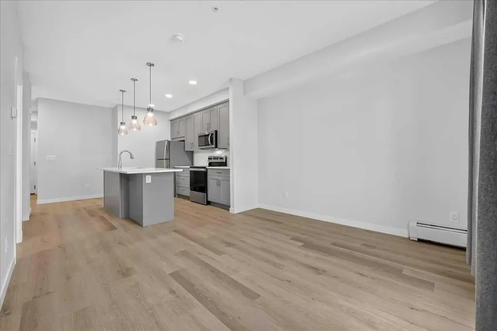 200 Shawnee Square SW Calgary AB T2Y0T7