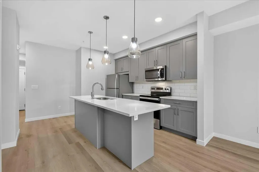 200 Shawnee Square SW Calgary AB T2Y0T7