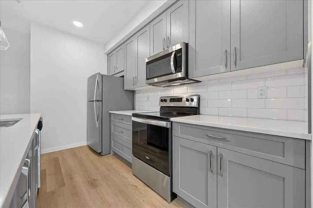 200 Shawnee Square SW Calgary AB T2Y0T7