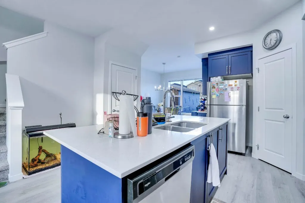 324 Dawson Drive Chestermere AB T1X2A2