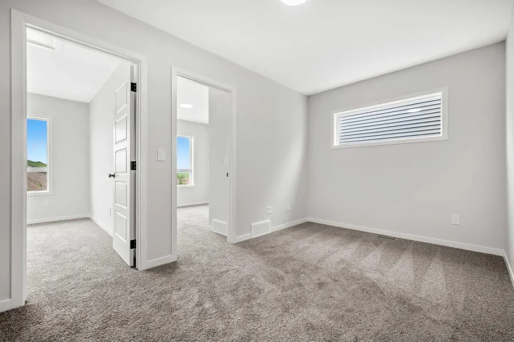 209 Bridgeport Gate N Chestermere AB T1X 1V9