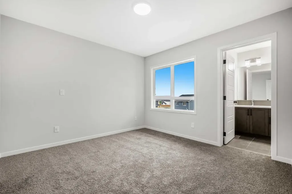 209 Bridgeport Gate N Chestermere AB T1X 1V9