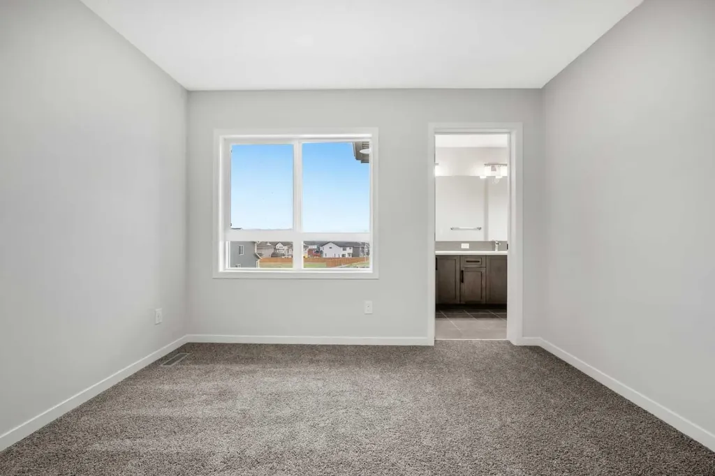 209 Bridgeport Gate N Chestermere AB T1X 1V9
