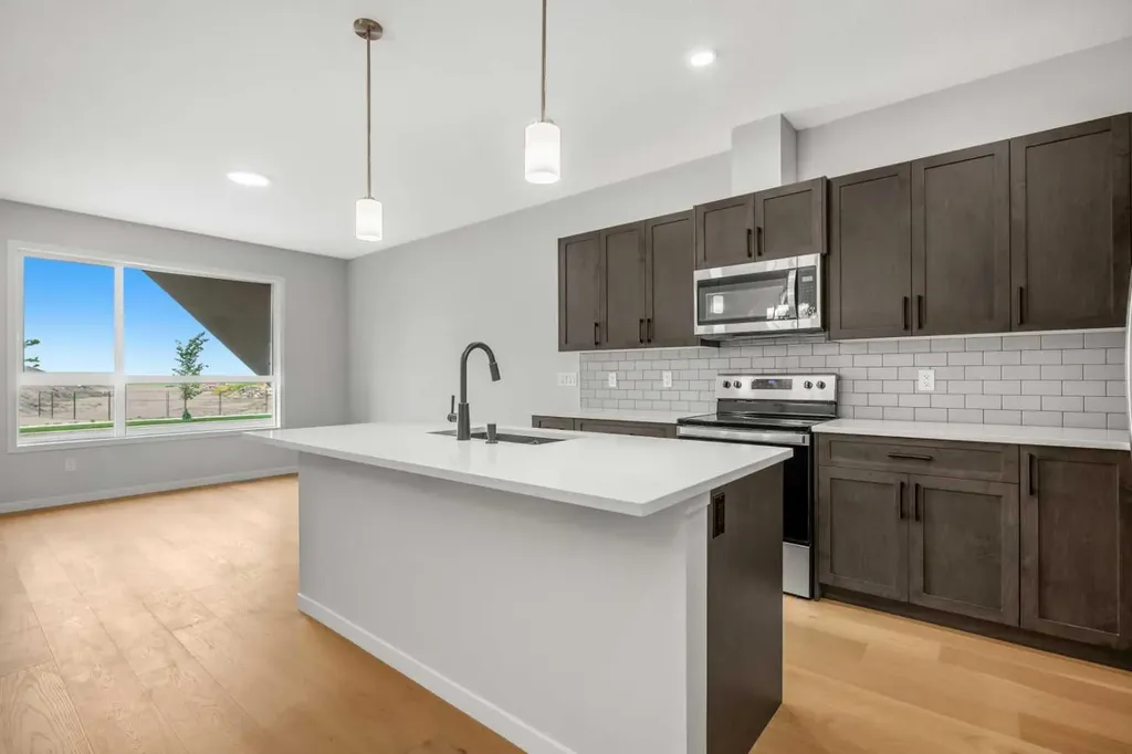 209 Bridgeport Gate N Chestermere AB T1X 1V9