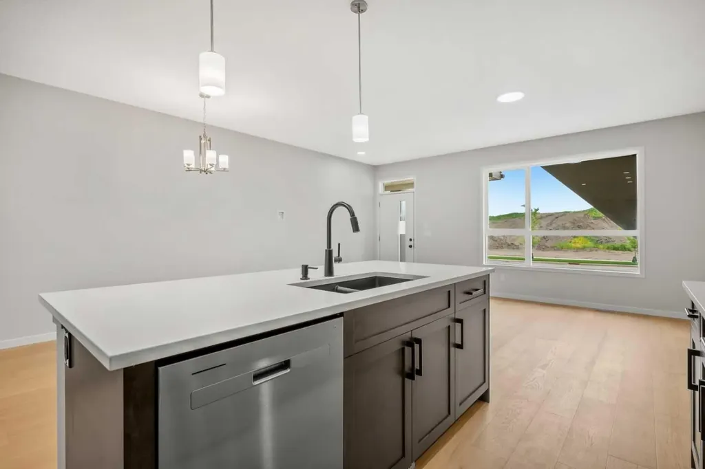 209 Bridgeport Gate N Chestermere AB T1X 1V9