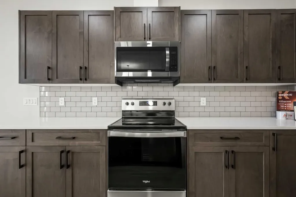 209 Bridgeport Gate N Chestermere AB T1X 1V9