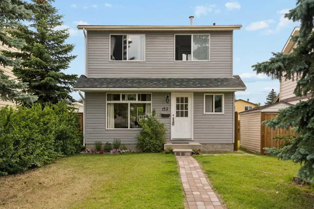 152 Erin Dale Crescent SE Calgary AB T2B 2R5
