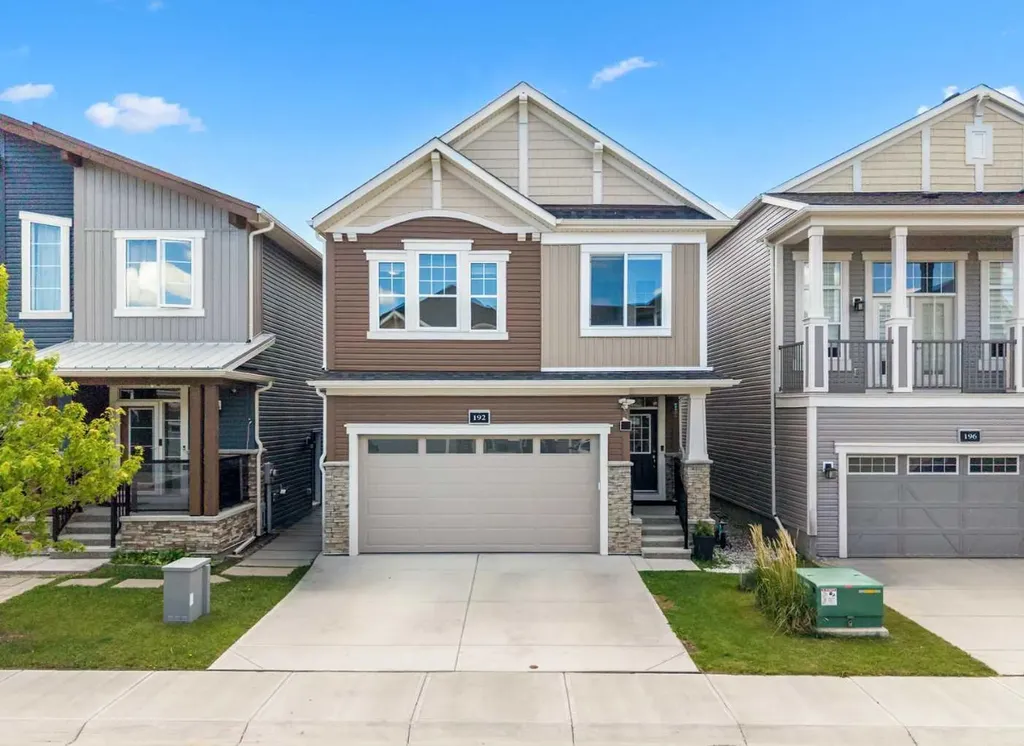 192 Carrington Crescent NW Calgary AB T3P1R1