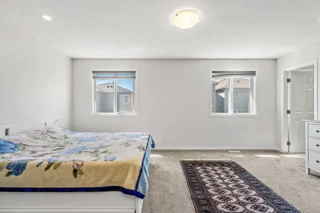 192 Carrington Crescent NW Calgary AB T3P1R1