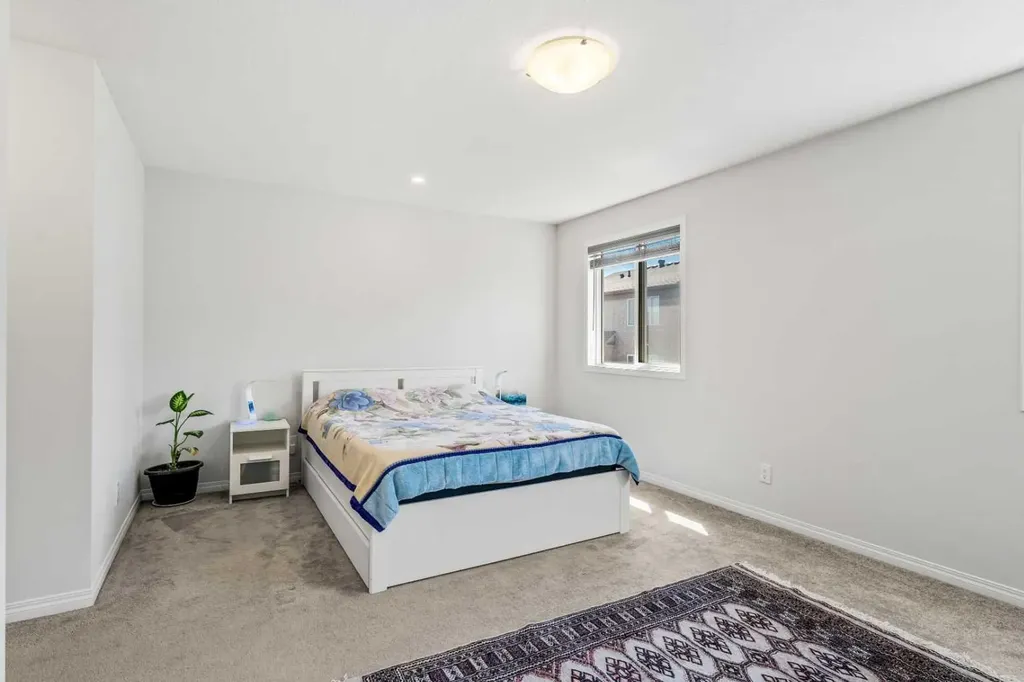 192 Carrington Crescent NW Calgary AB T3P1R1