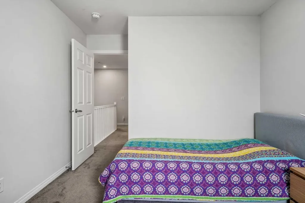 192 Carrington Crescent NW Calgary AB T3P1R1