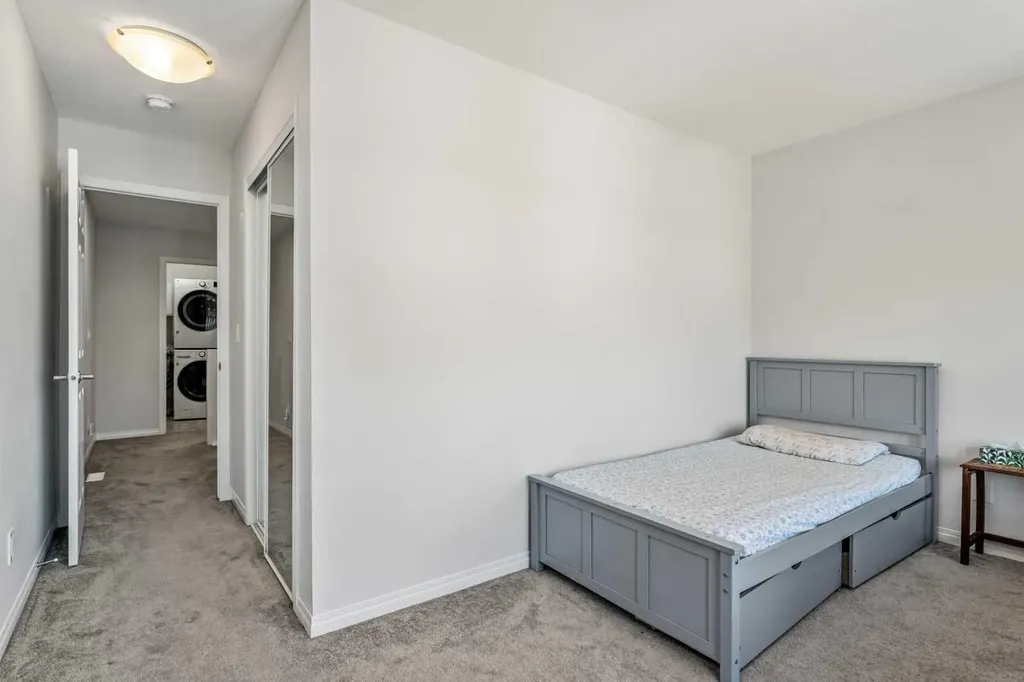 192 Carrington Crescent NW Calgary AB T3P1R1