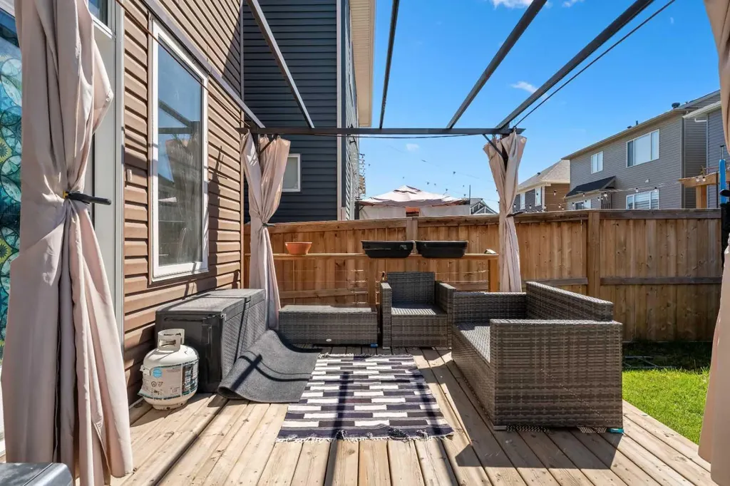 192 Carrington Crescent NW Calgary AB T3P1R1