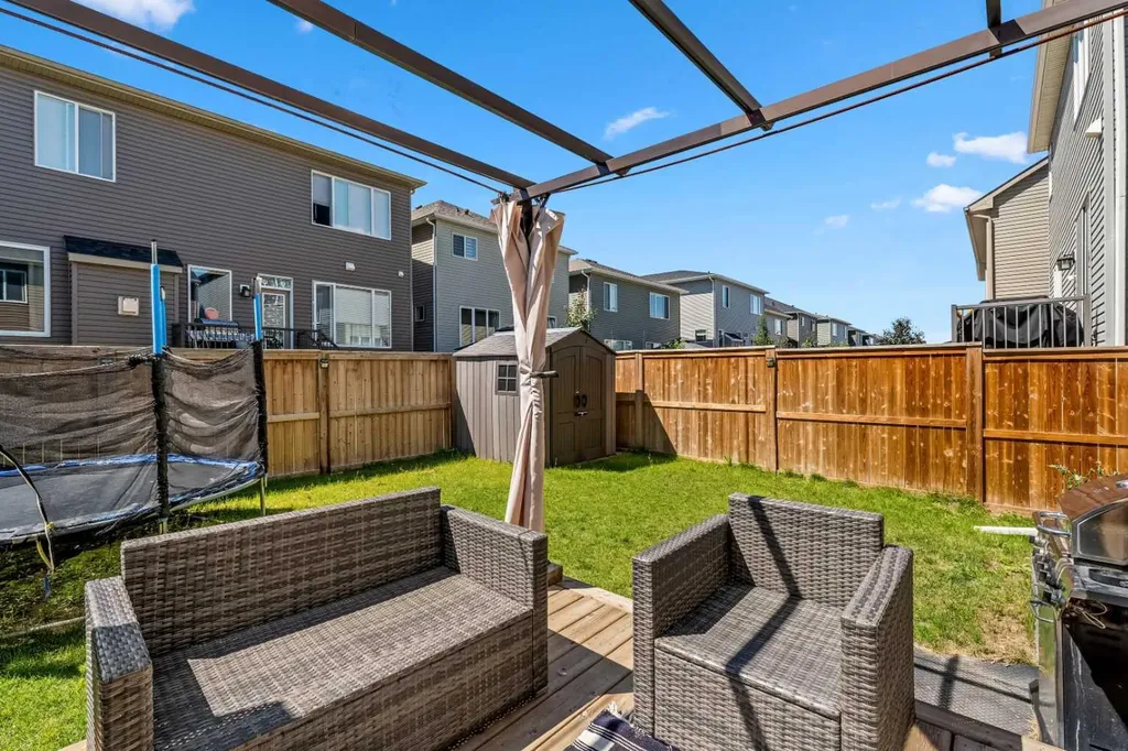 192 Carrington Crescent NW Calgary AB T3P1R1