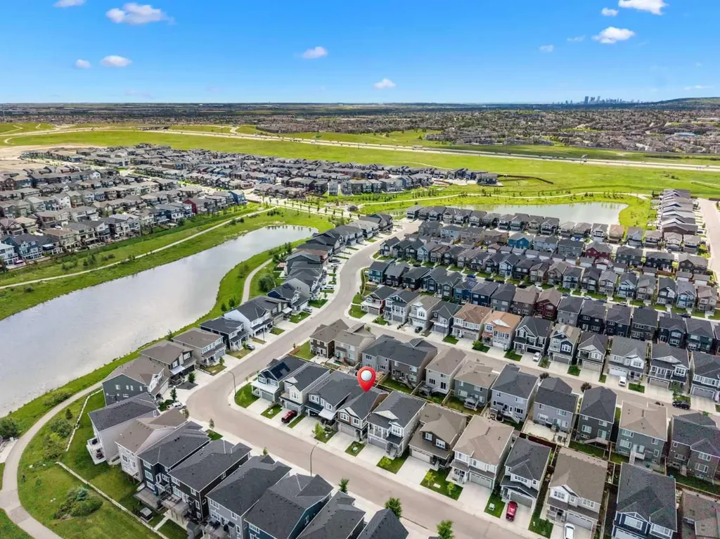192 Carrington Crescent NW Calgary AB T3P1R1