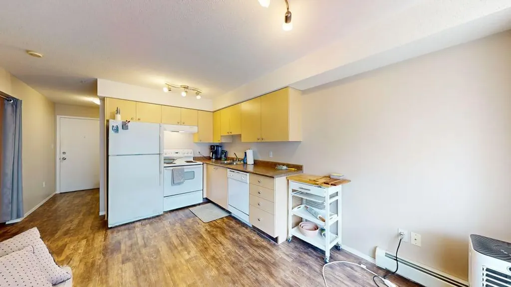 1632 Saamis Drive NW Medicine Hat AB T1C4X3