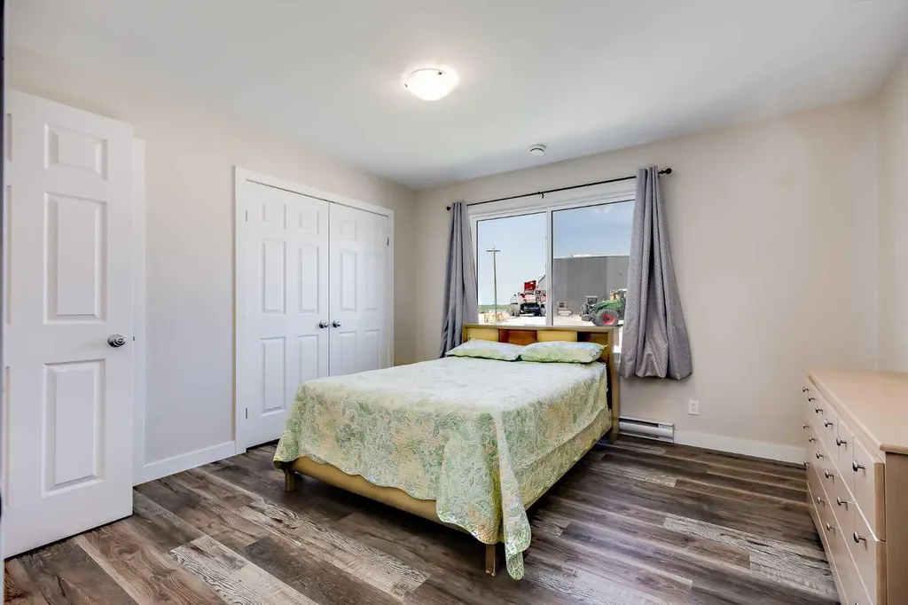 7 Trochu Avenue Trochu AB T0M 2C0