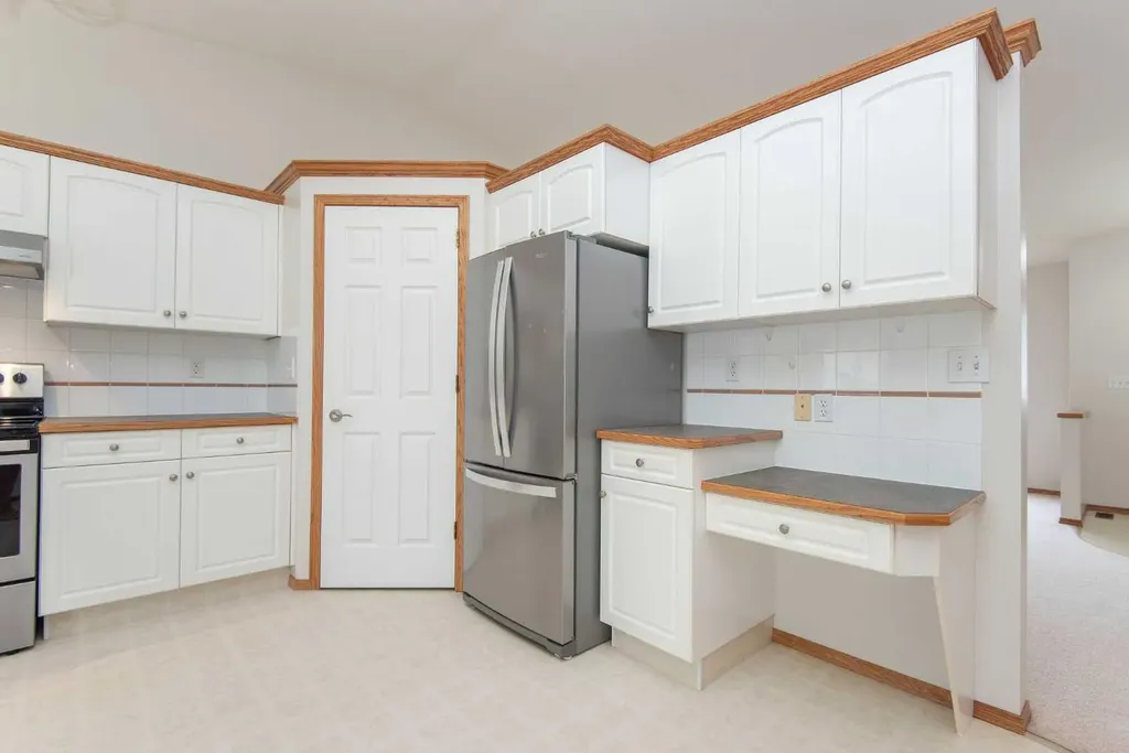 19 Logan Close Red Deer AB T4R 2N9