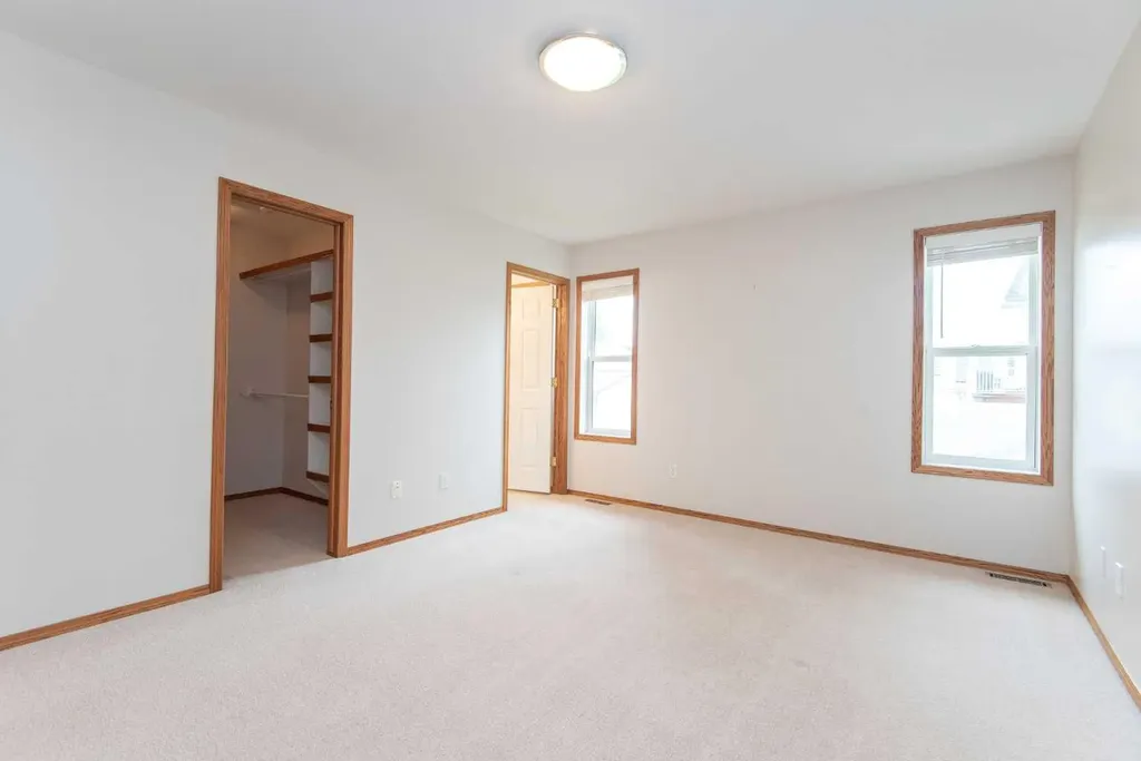 19 Logan Close Red Deer AB T4R 2N9