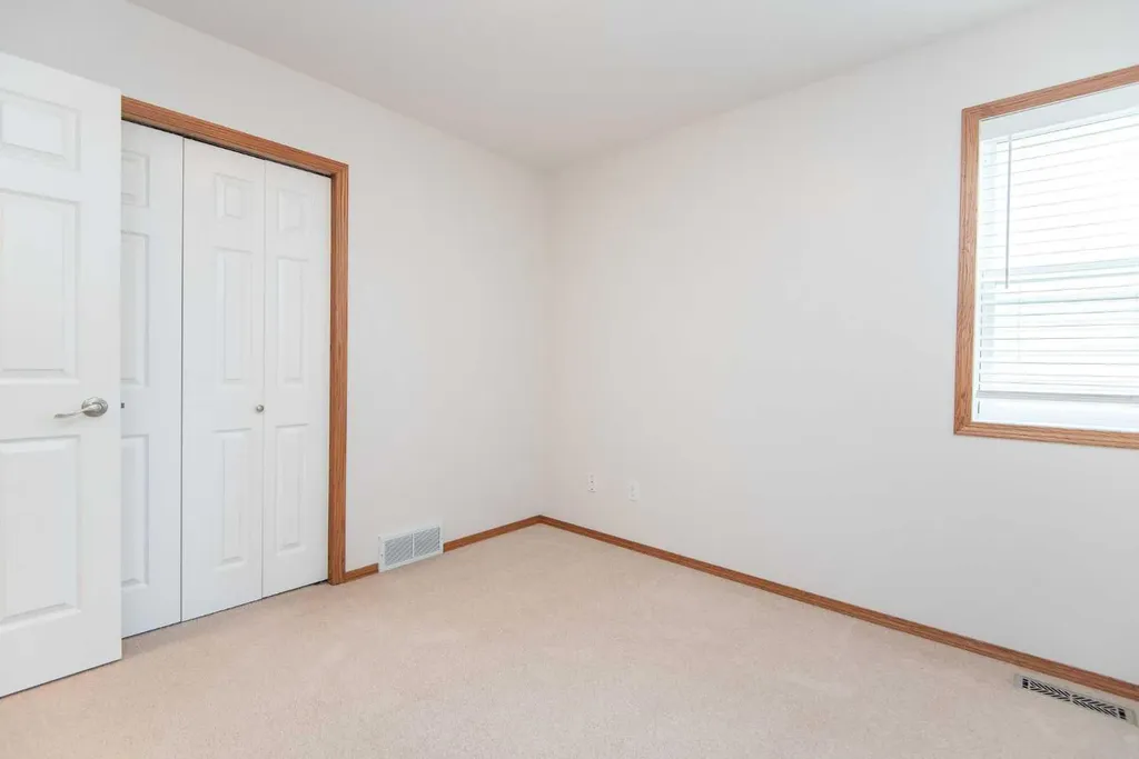 19 Logan Close Red Deer AB T4R 2N9