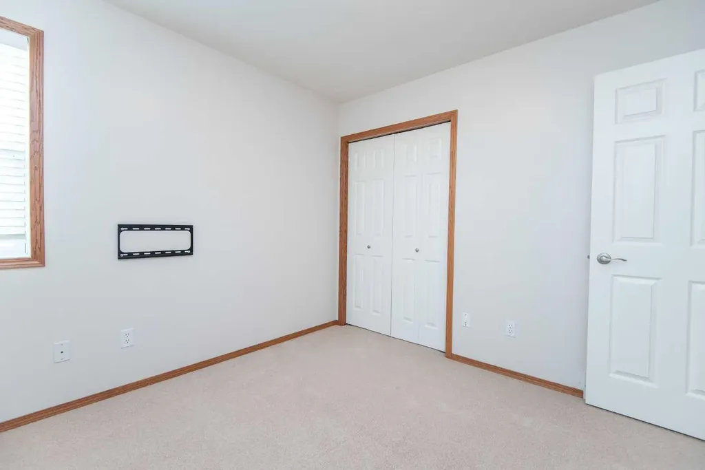 19 Logan Close Red Deer AB T4R 2N9
