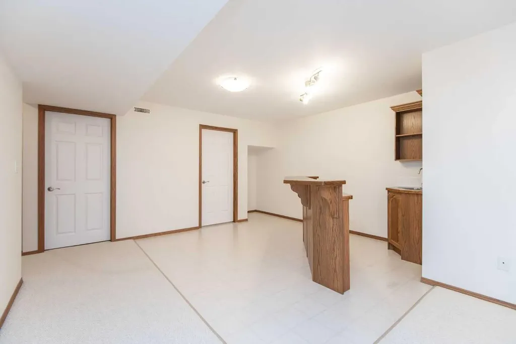 19 Logan Close Red Deer AB T4R 2N9