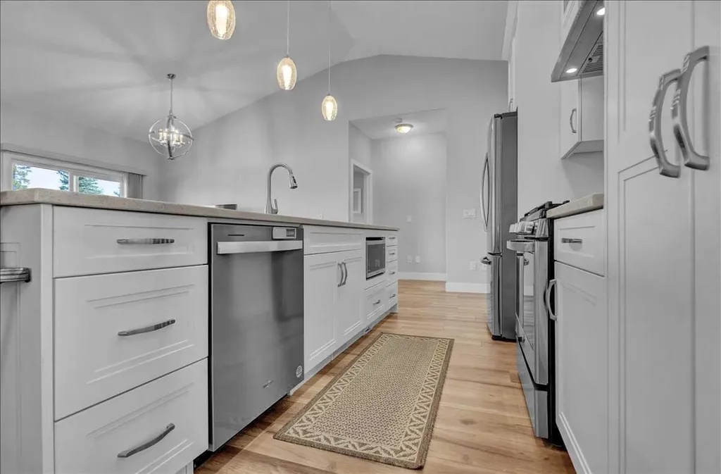 170 Riverwood Crescent SW Diamond Valley AB T0L 0H0