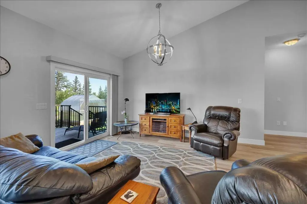 170 Riverwood Crescent SW Diamond Valley AB T0L 0H0