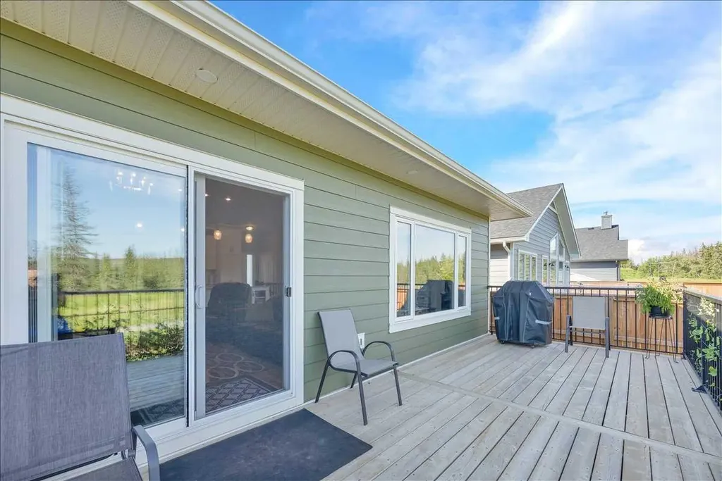170 Riverwood Crescent SW Diamond Valley AB T0L 0H0