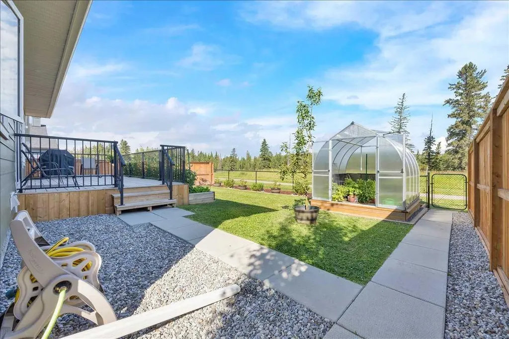 170 Riverwood Crescent SW Diamond Valley AB T0L 0H0