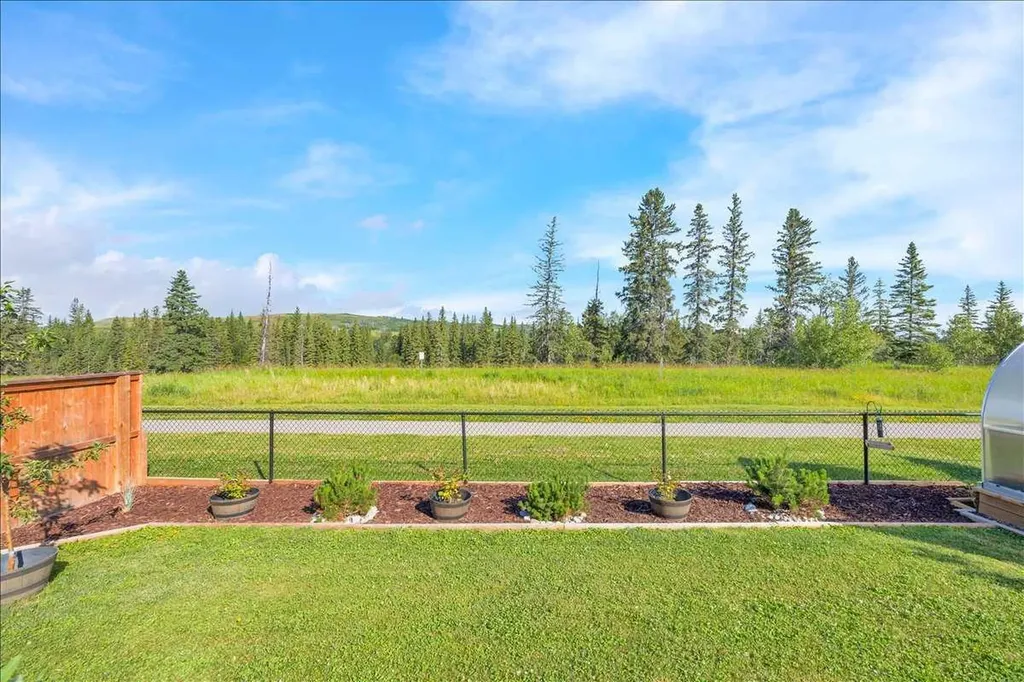 170 Riverwood Crescent SW Diamond Valley AB T0L 0H0