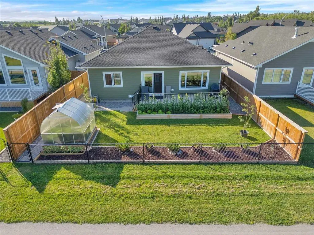 170 Riverwood Crescent SW Diamond Valley AB T0L 0H0