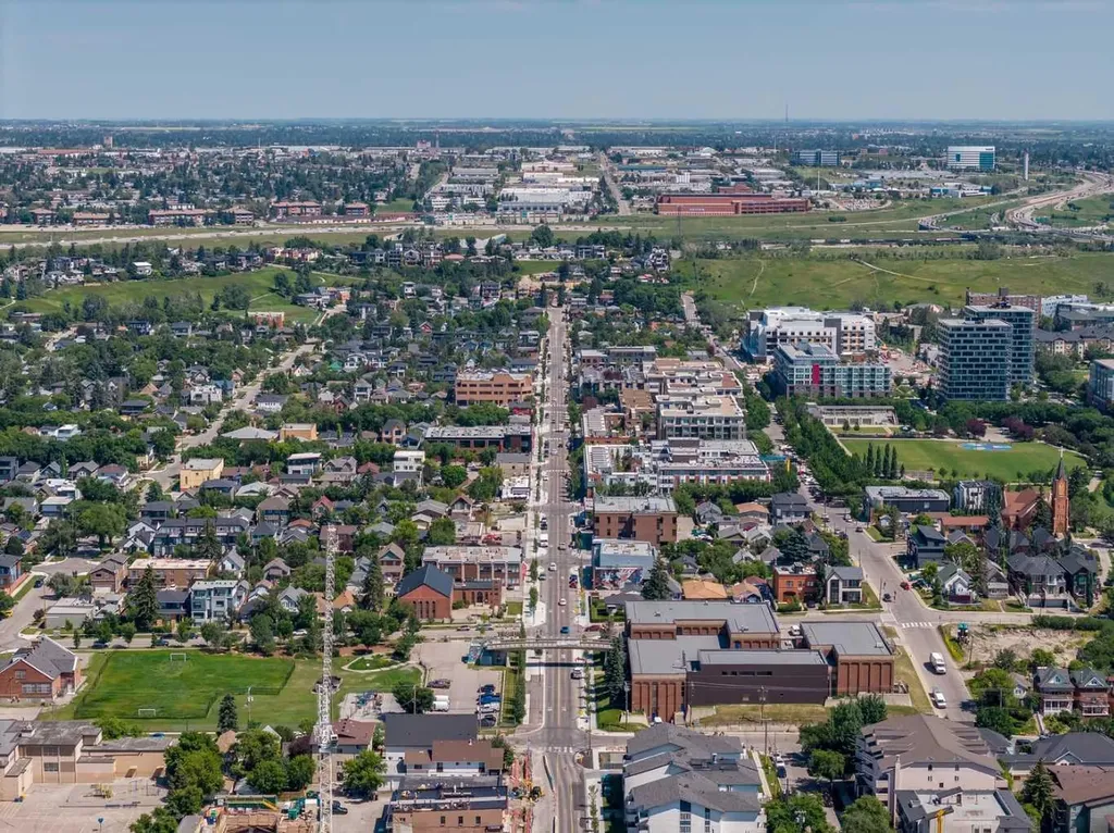340 4 Avenue NE Calgary AB T2E0J3