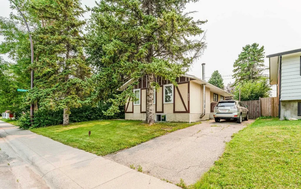 6823 4 Avenue SE Calgary AB T2A 3V3