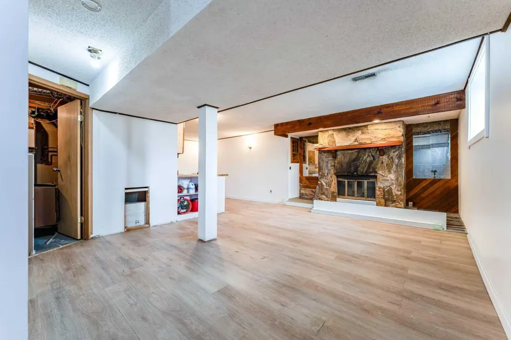6823 4 Avenue SE Calgary AB T2A 3V3