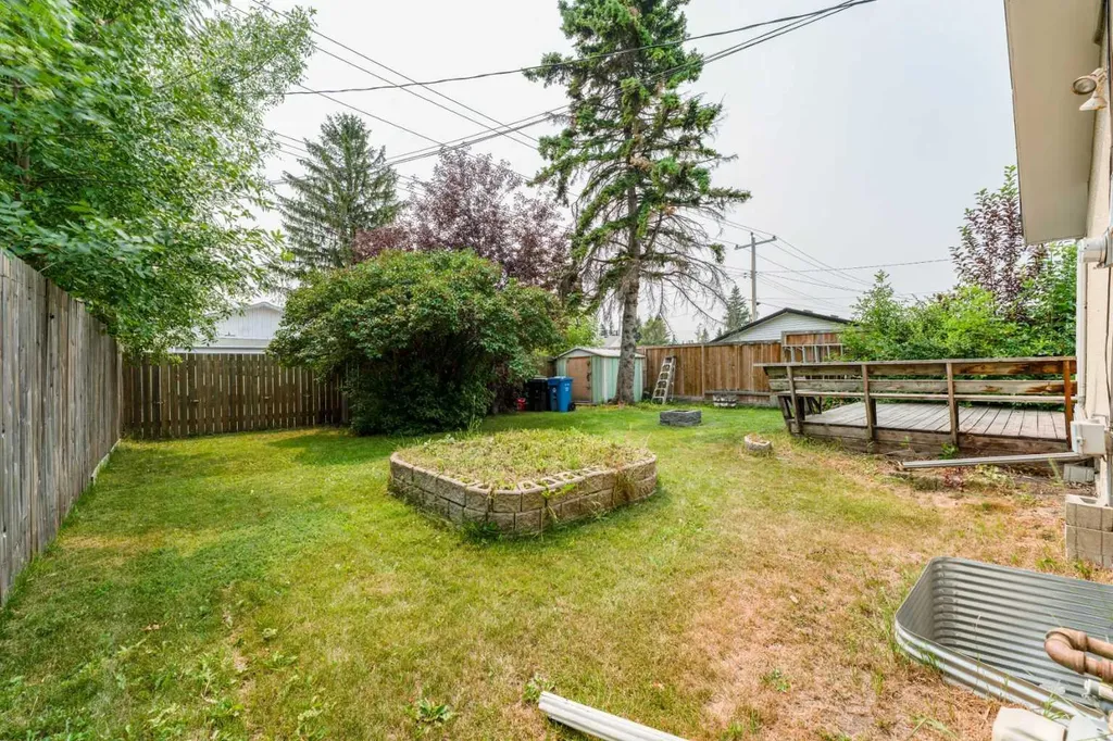 6823 4 Avenue SE Calgary AB T2A 3V3