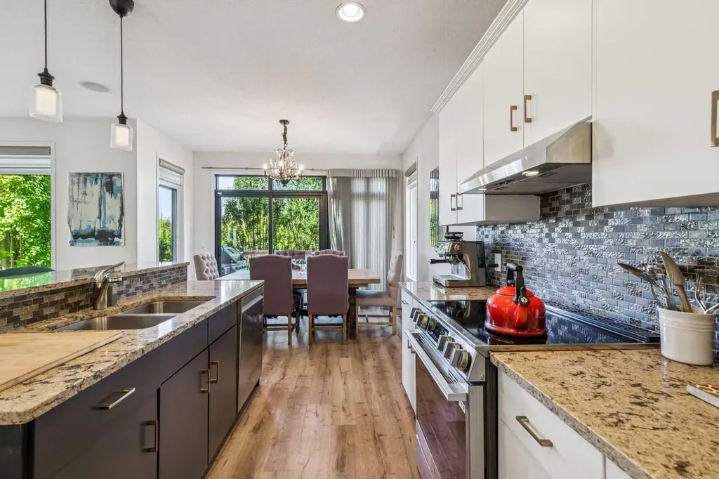 135 Tuscany Ravine Road NW Calgary AB T3L 2T3