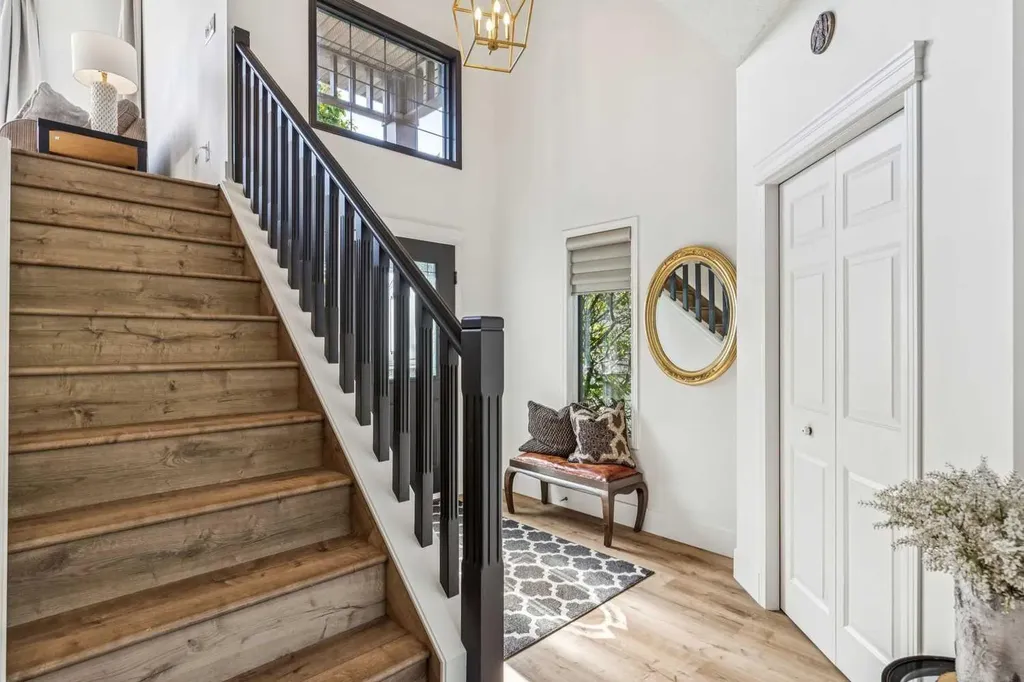 135 Tuscany Ravine Road NW Calgary AB T3L 2T3