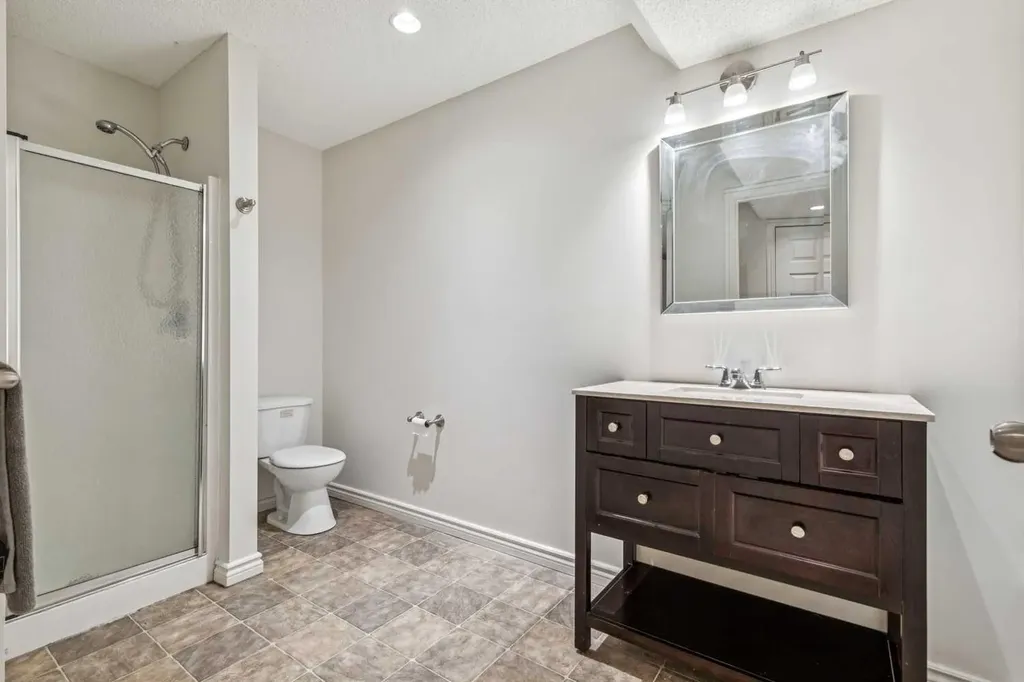 135 Tuscany Ravine Road NW Calgary AB T3L 2T3