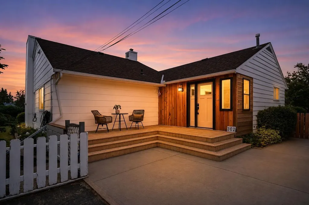 302 Frontenac Avenue NW Diamond Valley AB T0L 2A0
