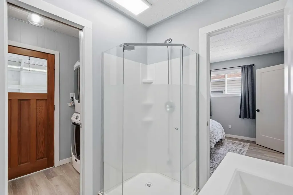 302 Frontenac Avenue NW Diamond Valley AB T0L 2A0