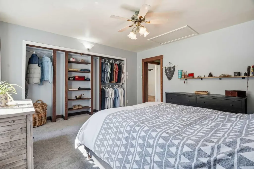 302 Frontenac Avenue NW Diamond Valley AB T0L 2A0