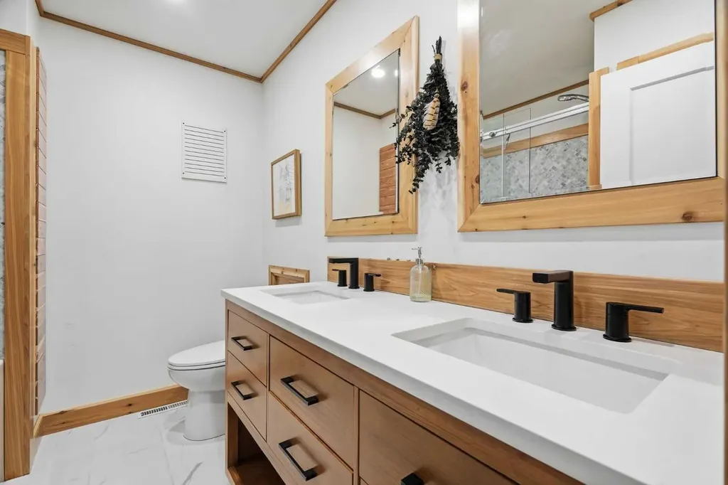 302 Frontenac Avenue NW Diamond Valley AB T0L 2A0