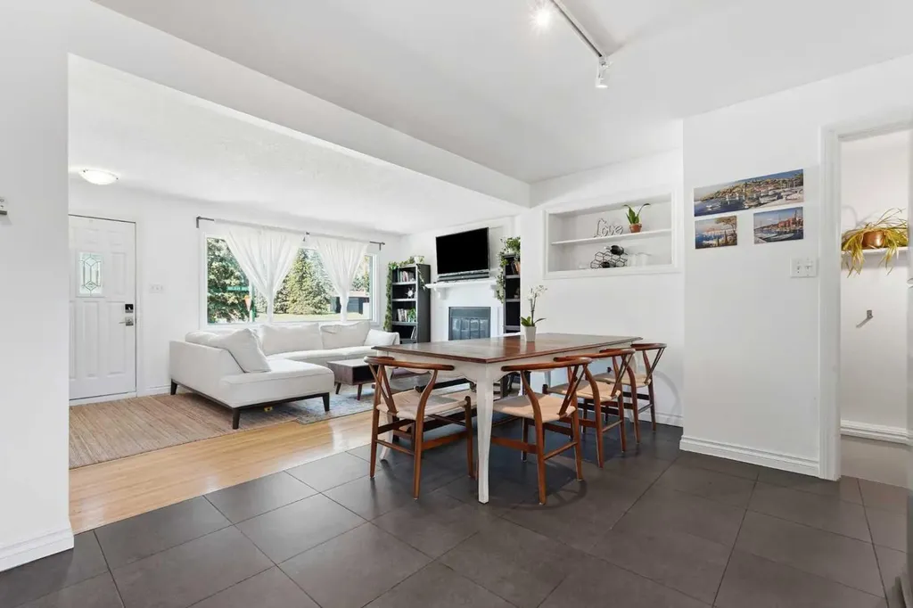96 Waterloo Drive SW Calgary AB T3C 3G3