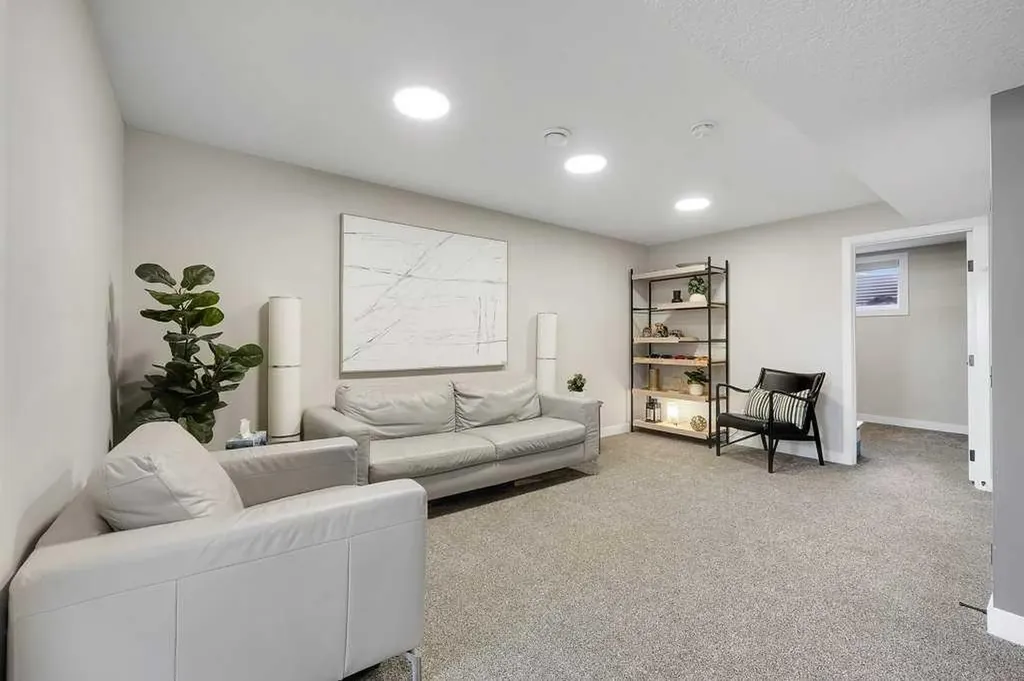 244 Belmont Boulevard SW Calgary AB T2X4W6