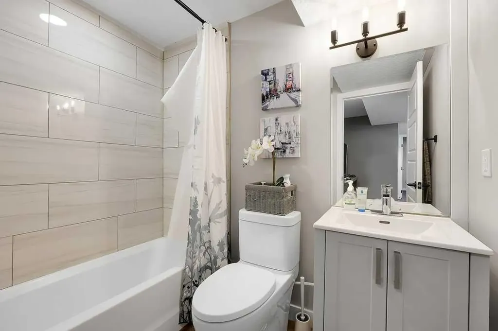 244 Belmont Boulevard SW Calgary AB T2X4W6