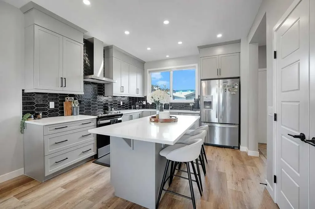 244 Belmont Boulevard SW Calgary AB T2X4W6