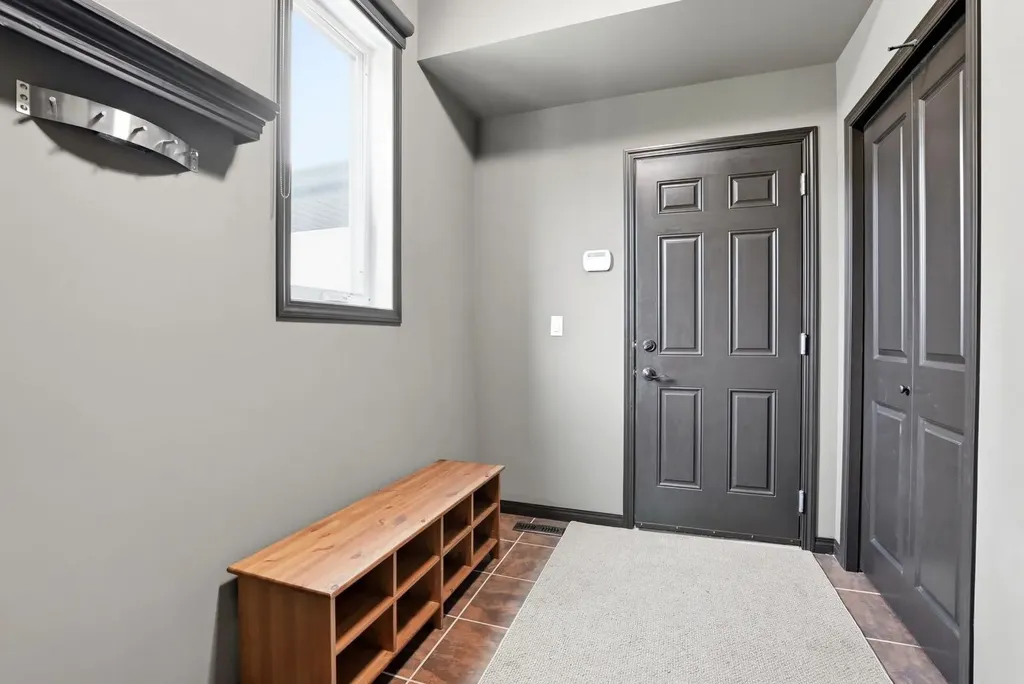 74 Oaklands Crescent Red Deer AB T4P0C4